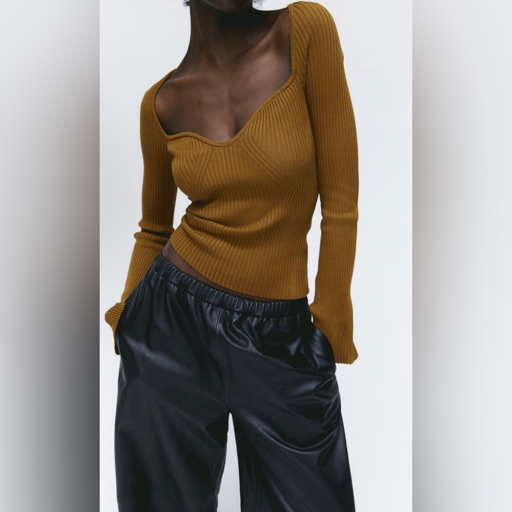 NWT Zara knit bell sleeves top